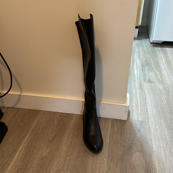 Michael Kora tall leather size 7 boot Bromley over the knee - Picture 2 of 5